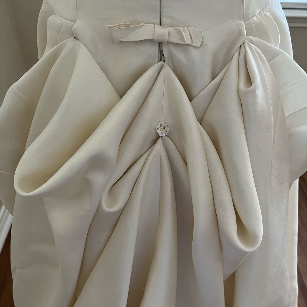 Pronovias Silk Wedding Dress with Bustled Train Size 10 - Picture 5 of 10